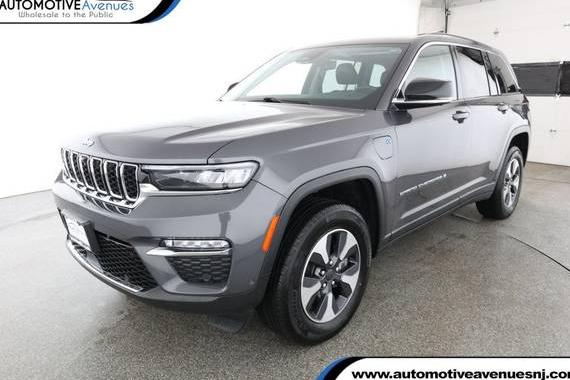 JEEP GRAND CHEROKEE 2023 1C4RJYB67P8788047 image